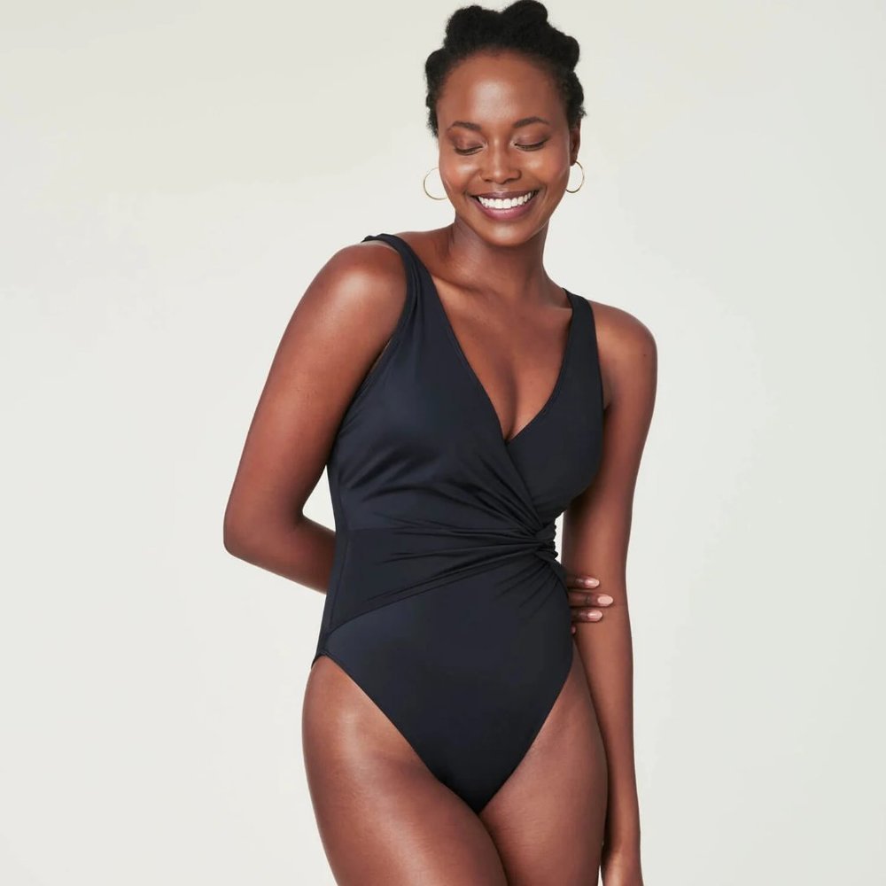 Andie Swim The Capri One V-Neck Front One Piece Bathing Suit in Black Size L NWT